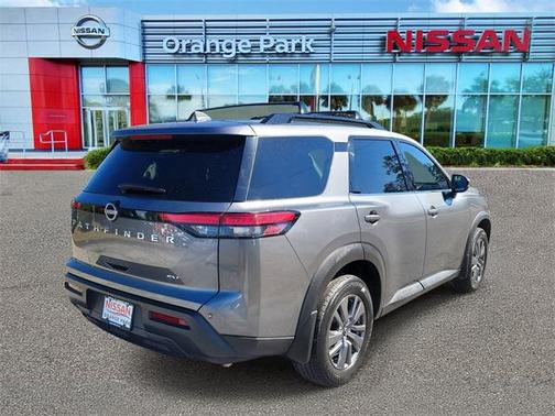 2023 Nissan Pathfinder SV FWD