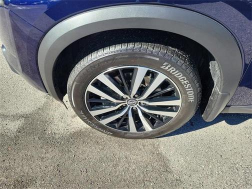 2023 Nissan Pathfinder Platinum 4WD