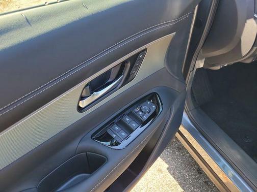 Gun Metallic 2026 Nissan Murano Platinum