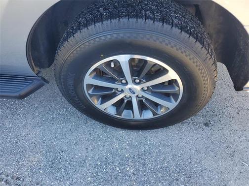 2020 Ford Expedition XLT