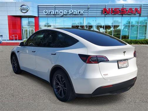 2024 Tesla Model Y Long Range Dual Motor All-Wheel Drive