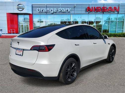 2024 Tesla Model Y Long Range Dual Motor All-Wheel Drive