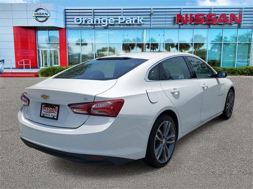 2022 Chevrolet Malibu FWD LT