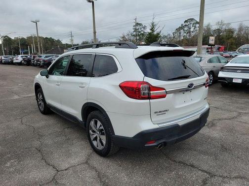 Crystal White Pearl 2021 Subaru Ascent Premium 7-Passenger