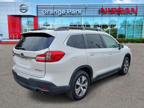 Crystal White Pearl 2021 Subaru Ascent Premium 7-Passenger