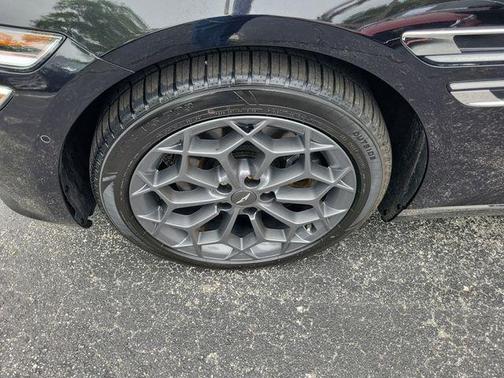 Vik Black 2022 Genesis G80 2.5T RWD