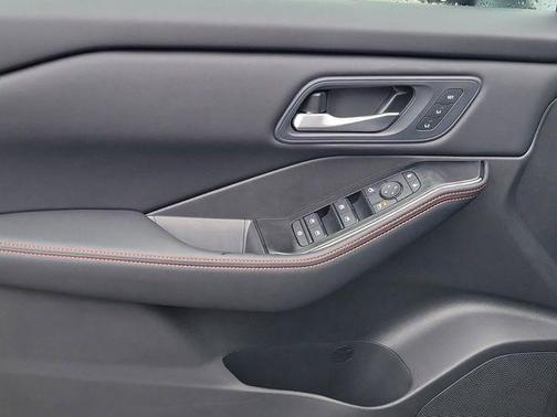 Everest White Pearl Tricoat 2026 Nissan Rogue Rock Creek