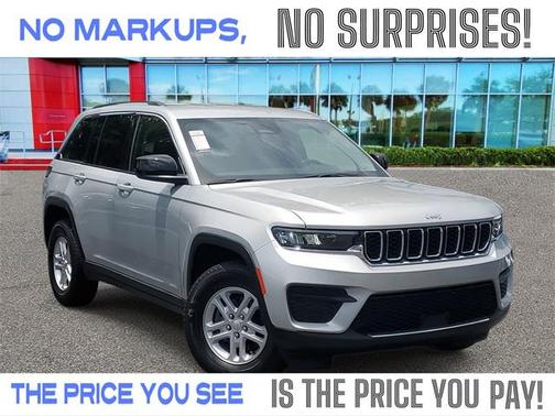2023 Jeep Grand Cherokee Laredo