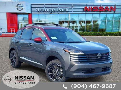 Gun Metallic/Scarlet Ember Tintcoat 2026 Nissan Kicks SR