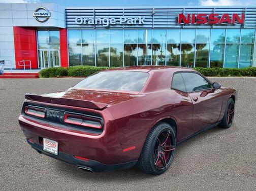 Octane Red Pearlcoat 2020 Dodge Challenger SXT