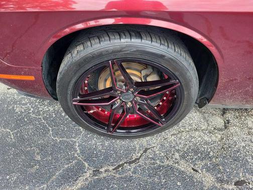 Octane Red Pearlcoat 2020 Dodge Challenger SXT
