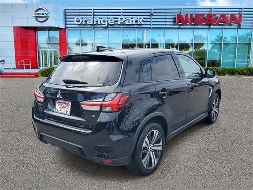 2023 Mitsubishi Outlander Sport SE