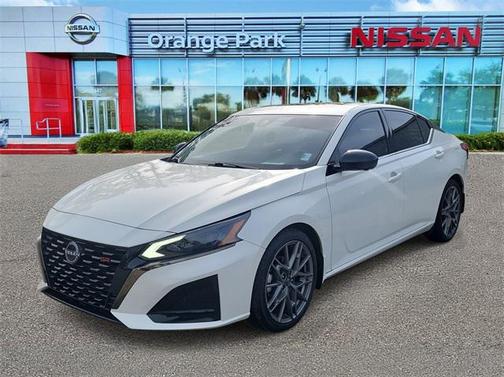 2023 Nissan Altima SR VC-Turbo FWD