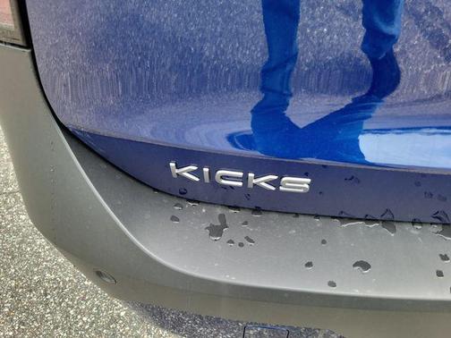 Deep Blue Pearl 2026 Nissan Kicks S