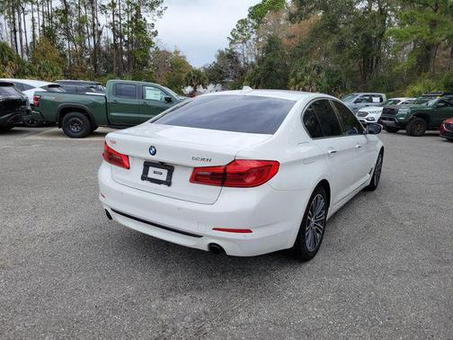 2018 BMW 530 530i