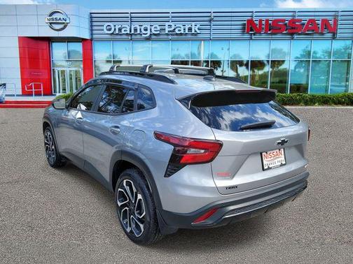 2025 Chevrolet Trax FWD 2RS