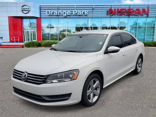 2012 Volkswagen Passat 2.5 SE