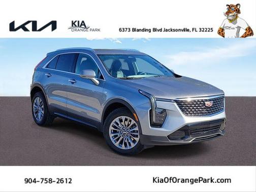 Argent Silver Metallic 2024 Cadillac XT4 Premium Luxury