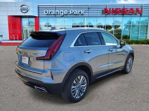 Argent Silver Metallic 2024 Cadillac XT4 Premium Luxury