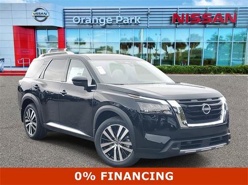2025 Nissan Pathfinder Platinum FWD