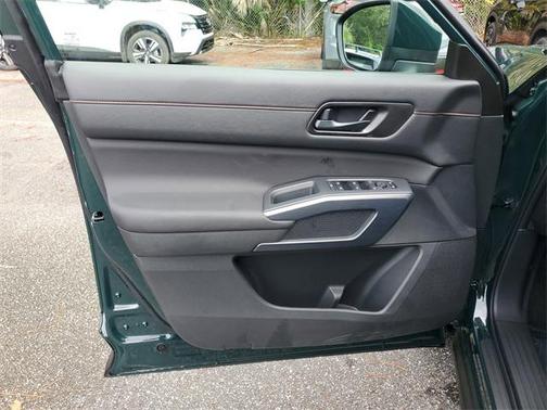 2025 Nissan Pathfinder Rock Creek 4WD