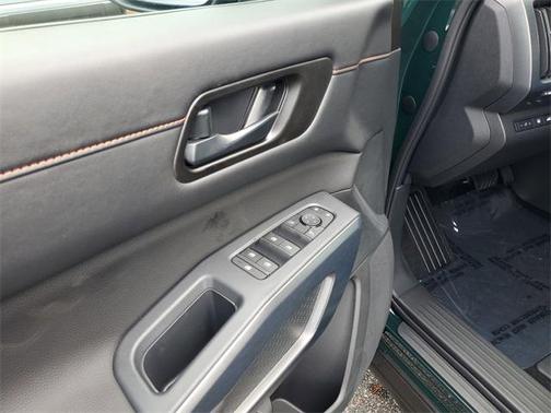 2025 Nissan Pathfinder Rock Creek 4WD