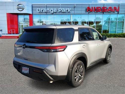 2025 Nissan Pathfinder S FWD