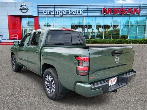 2024 Nissan Frontier SL