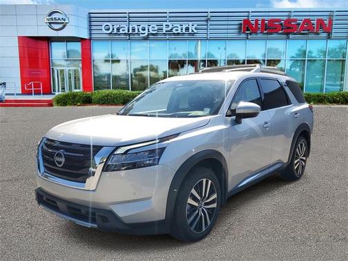 2024 Nissan Pathfinder Platinum FWD