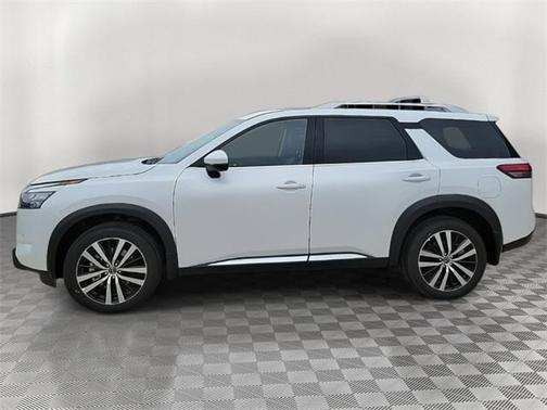 2025 Nissan Pathfinder Platinum 4WD