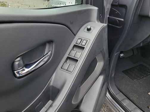 Gun Metallic 2026 Nissan Frontier SV