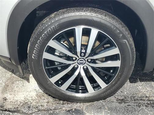 2023 Nissan Pathfinder Platinum 4WD