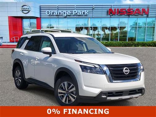 2025 Nissan Pathfinder SL 4WD