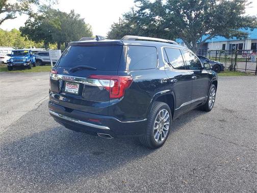 2022 GMC Acadia Denali