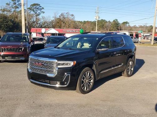 2022 GMC Acadia Denali