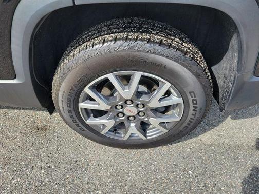 2023 GMC Acadia AWD SLT