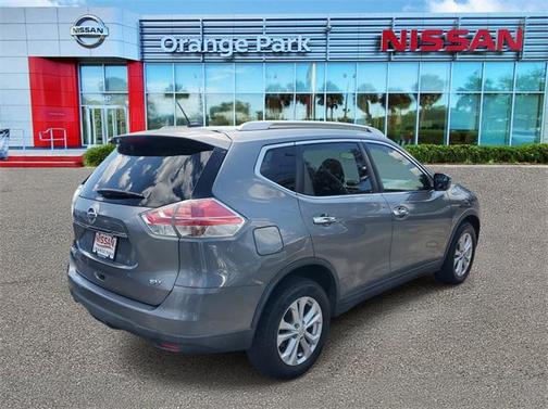 2016 Nissan Rogue SV