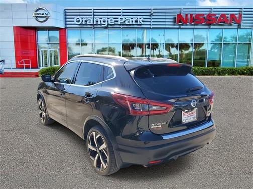 2022 Nissan Rogue Sport SL