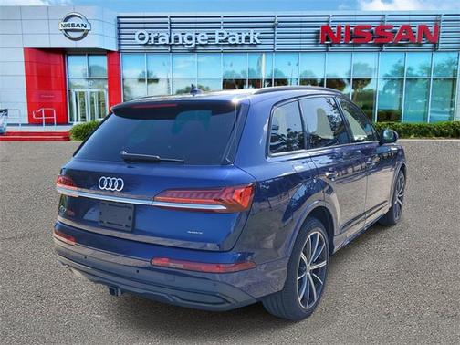 2021 Audi Q7 55 Premium Plus