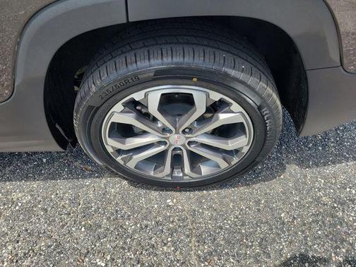 Smokey Quartz Metallic 2020 GMC Terrain SLT