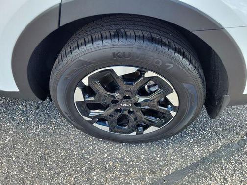 Glacial White Pearl 2026 Kia Sorento S