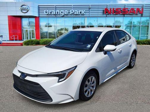 2025 Toyota Corolla Hybrid SE