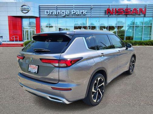 2023 Mitsubishi Outlander SEL 2.5 2WD