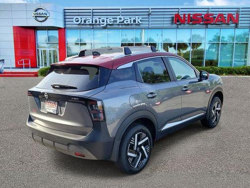 Gun Metallic/Scarlet Ember Tintcoat 2026 Nissan Kicks SV