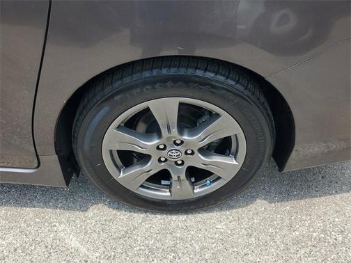 2018 Toyota Sienna SE