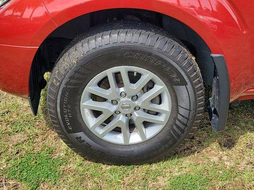 Lava Red 2016 Nissan Frontier SV