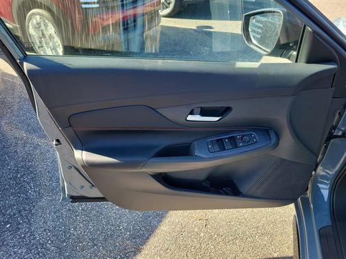 Atlantic Gray Metallic/Super Black 2026 Nissan Sentra SR