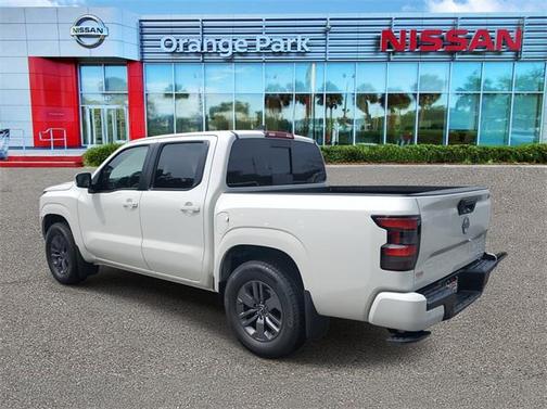 2025 Nissan Frontier SV