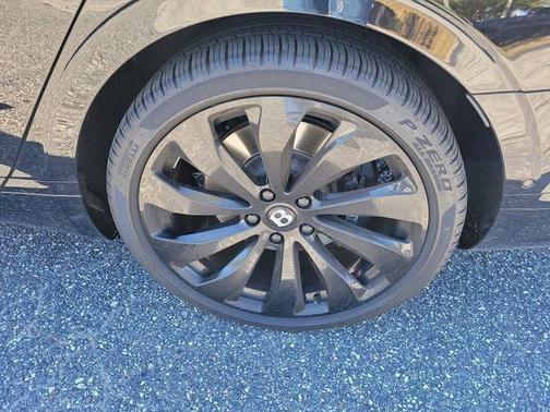 2022 Bentley Flying Spur V8