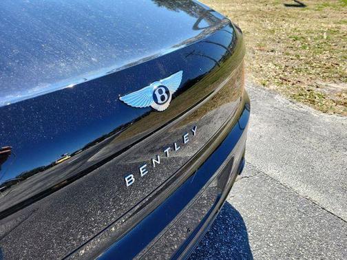 2022 Bentley Flying Spur V8